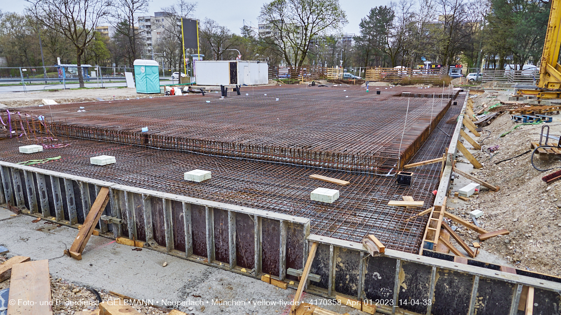 01.04.2023 - Baustelle zum Haus für Kinder in Neuperlach